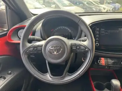 Photo 5 Toyota Aygo  X 1.0 VVT-i 72ch Design S-CVT