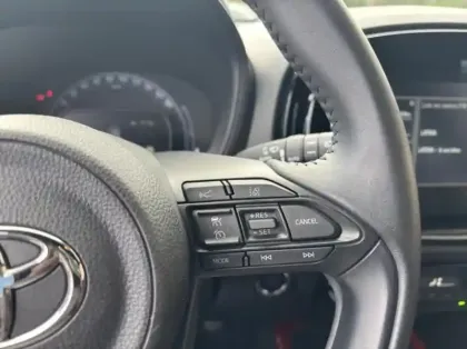 Photo 6 Toyota Aygo  X 1.0 VVT-i 72ch Design S-CVT