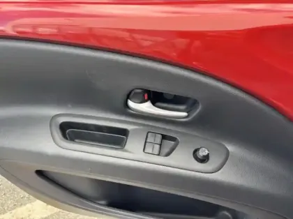 Photo 11 Toyota Aygo  X 1.0 VVT-i 72ch Design S-CVT