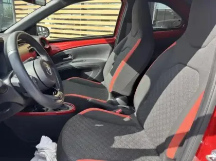 Photo 12 Toyota Aygo  X 1.0 VVT-i 72ch Design S-CVT