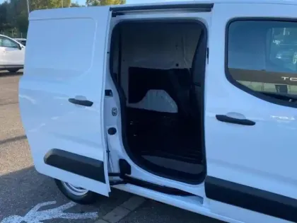 Photo 5 Peugeot Partner  Standard 650kg BlueHDi 100ch S&S Asphalt