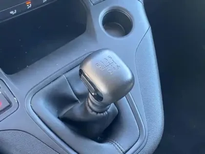 Photo 14 Peugeot Partner  Standard 650kg BlueHDi 100ch S&S Asphalt