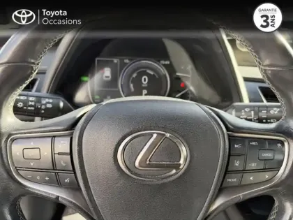 Photo 12 Lexus UX  250h 2WD Pack Confort