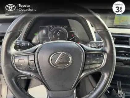 Photo 8 Lexus UX  250h 2WD Pack Confort