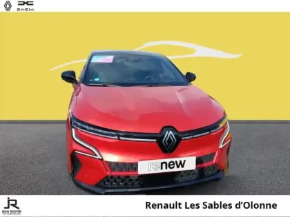 Photo 8 Renault Megane  E-Tech Electric EV60 220ch Iconic super charge