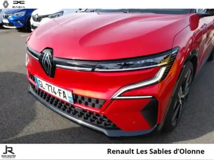 Photo 13 Renault Megane  E-Tech Electric EV60 220ch Iconic super charge