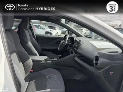 Photo 5 Toyota C-HR  2.0 Hybride 200ch Design NG23