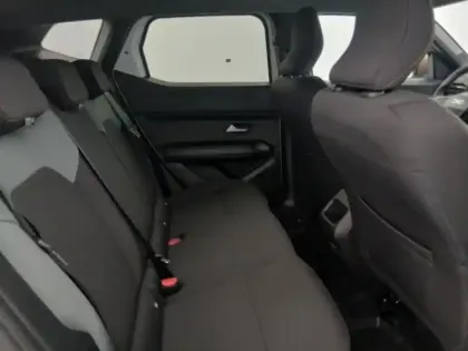 Photo 14 Dacia Duster  1.6 hybrid 140ch Extreme