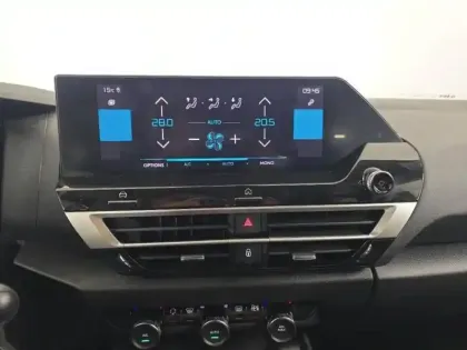 Photo 13 Citroën C4  BlueHDi 110ch S&S Feel Pack