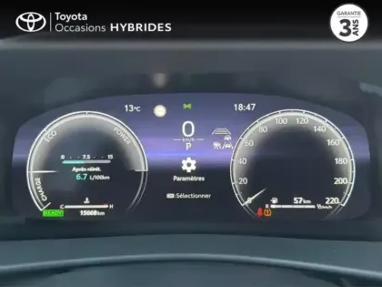 Photo 13 Toyota C-HR  2.0 Hybride 200ch Design Pack Confort