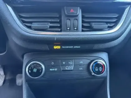 Photo 14 Ford Fiesta  1.1 85ch Cool & Connect 5p Euro6.2