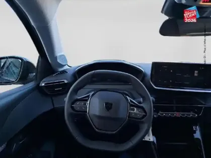 Photo 11 Peugeot 208  1.2 Hybrid 145ch Allure e-DCS6 Siege chauf