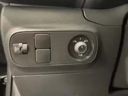 Photo 14 Citroën C3  1.2 PureTech 110ch S&S Shine 120-123g