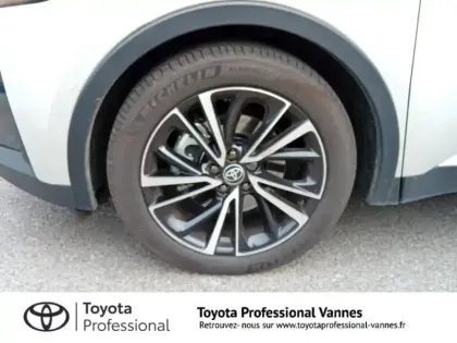 Photo 12 Toyota C-HR  2.0 Hybride Rechargeable 225ch Collection Premiere MY25