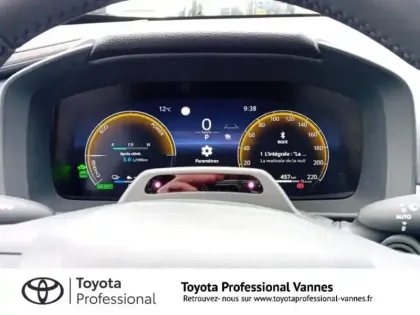 Photo 8 Toyota C-HR  2.0 Hybride Rechargeable 225ch Collection Premiere MY25