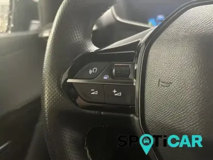 Photo 12 Peugeot 208  e- 136ch GT Pack
