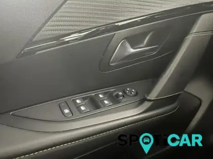 Photo 14 Peugeot 208  e- 136ch GT Pack