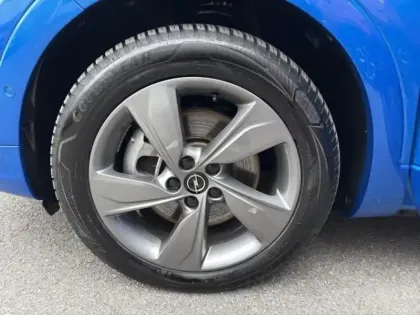 Photo 8 Opel Grandland  1.6 Turbo 300ch Hybride Ultimate 4x4