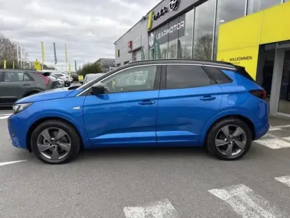 Photo 7 Opel Grandland  1.6 Turbo 300ch Hybride Ultimate 4x4