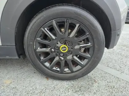 Photo 8 Mini Mini  Cooper SE 184ch Edition Premium Plus BVA 5CV