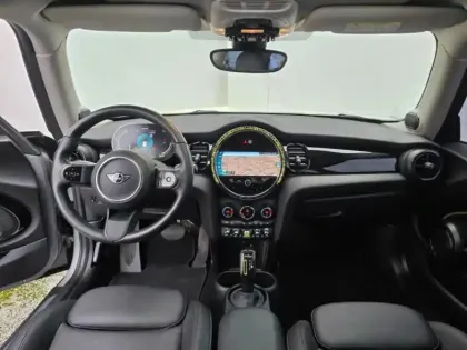 Photo 6 Mini Mini  Cooper SE 184ch Edition Premium Plus BVA 5CV