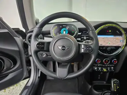 Photo 12 Mini Mini  Cooper SE 184ch Edition Premium Plus BVA 5CV