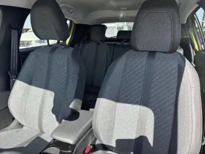 Photo 11 Peugeot 208  1.2 Hybrid 110ch Allure e-DCS6