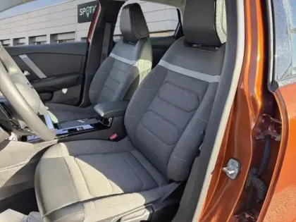 Photo 8 Citroën C4  PureTech 130ch S&S Feel Pack EAT8