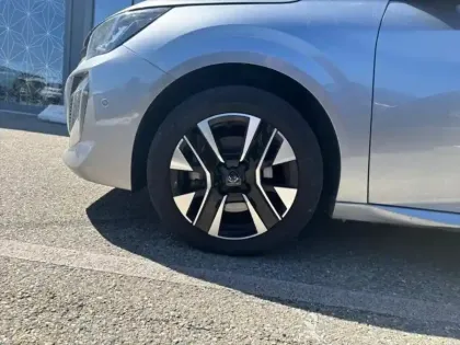 Photo 10 Peugeot 208 Gén. II Ph2 Allure 5