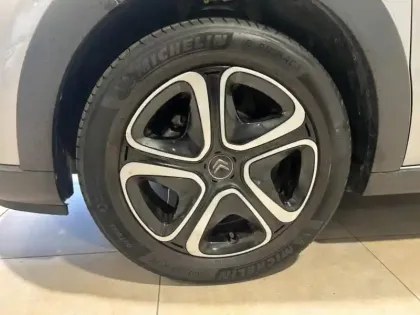 Photo 12 Citroën C3  1.2 PureTech 110ch S&S Shine 120-123g