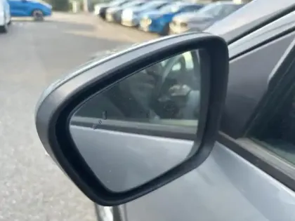 Photo 11 Ford Kuga  2.5 Duratec 190ch FHEV E85 Titanium BVA