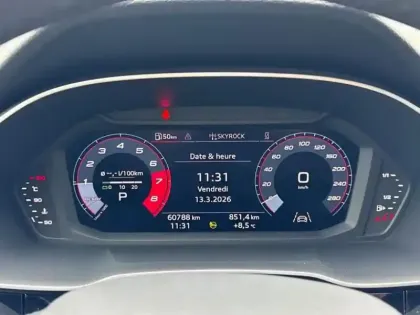 Photo 10 Audi Q3  35 TFSI 150ch Design S tronic 7