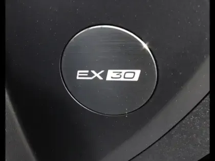 Photo 9 Volvo Ex30  Single Extended Range 272ch Plus