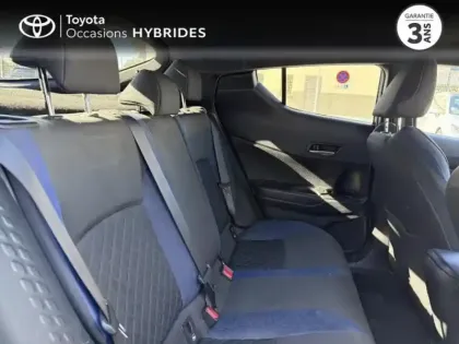 Photo 6 Toyota C-HR  122h Graphic 2WD E-CVT RC18