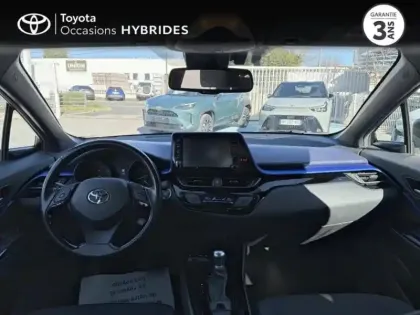 Photo 7 Toyota C-HR  122h Graphic 2WD E-CVT RC18