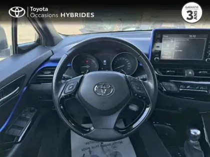 Photo 8 Toyota C-HR  122h Graphic 2WD E-CVT RC18