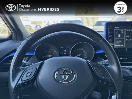 Photo 12 Toyota C-HR  122h Graphic 2WD E-CVT RC18