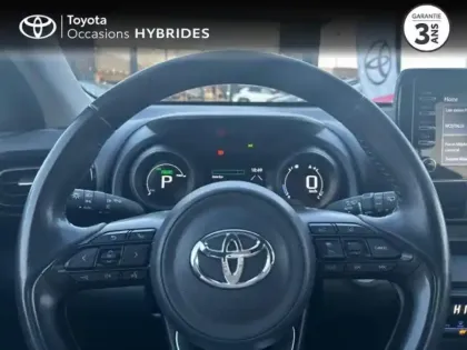 Photo 12 Toyota Yaris  116h Design 5p