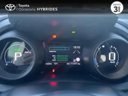 Photo 13 Toyota Yaris  116h Design 5p