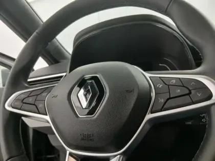 Photo 14 Renault Clio  1.6 E-Tech hybride 145ch Techno