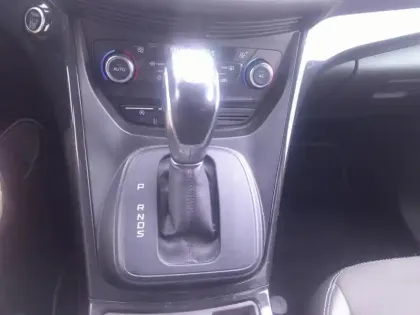 Photo 11 Ford Kuga  1.5 TDCi 120ch Stop&Start Titanium Business 4x2 Powershift