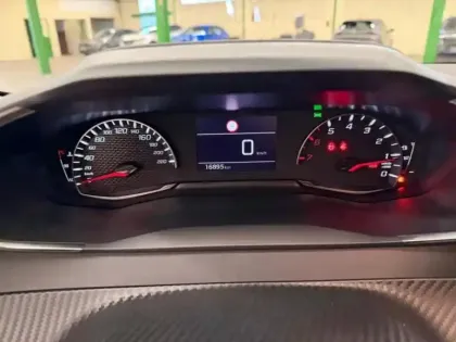 Photo 12 Peugeot 208  1.2 PureTech 75ch S&S Like