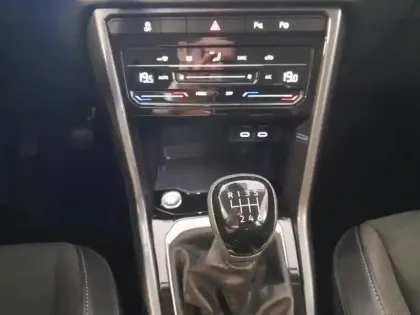 Photo 14 Volkswagen T-roc  1.5 TSI EVO 150ch Style