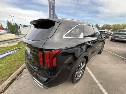 Photo 5 Kia Sorento  1.6 T-GDi 230 HEV Premium BVA6 4x4 7 places