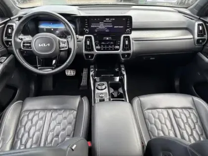 Photo 14 Kia Sorento  1.6 T-GDi 230 HEV Premium BVA6 4x4 7 places