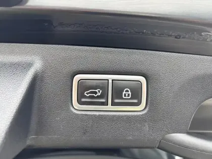 Photo 13 Kia Sorento  1.6 T-GDi 230 HEV Premium BVA6 4x4 7 places