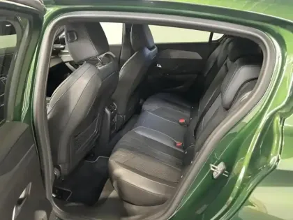 Photo 9 Peugeot 308  1.2 130 GT EAT8 / Gps / Caméra