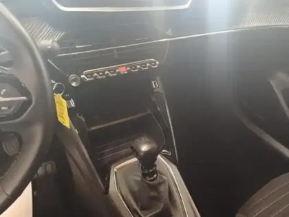 Photo 11 Peugeot 208  1.5 BlueHDi 100ch S&S Allure