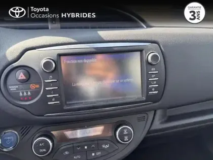 Photo 14 Toyota Yaris  100h Dynamic 5p