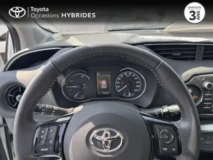 Photo 12 Toyota Yaris  100h Dynamic 5p